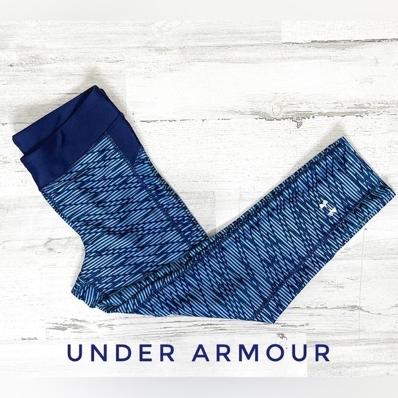 Under Armour Blue Geometric Print Capri Leggings‎ Size Small - Picture 1 of 2